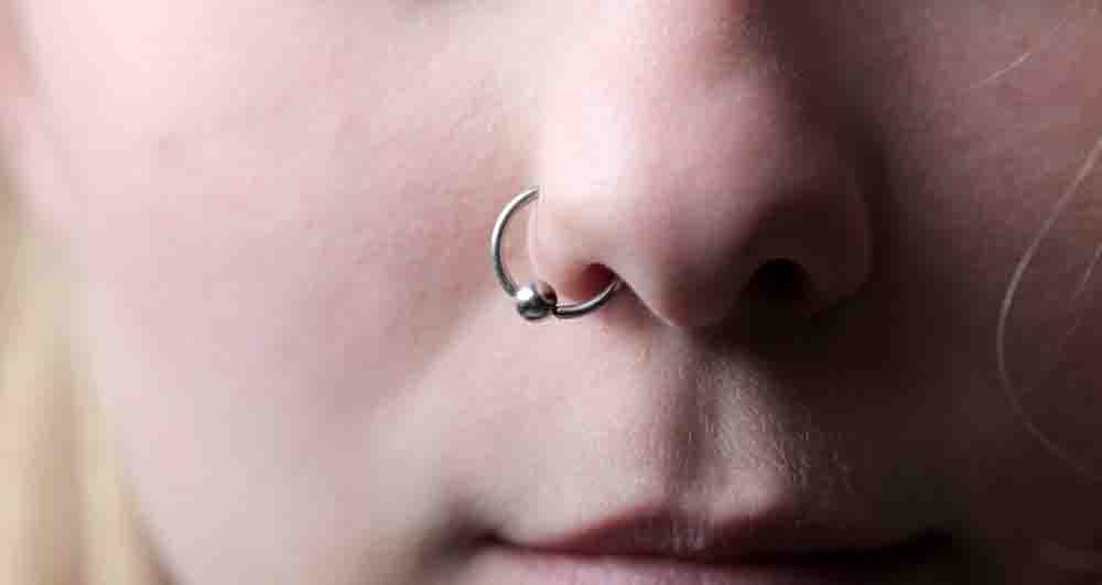 Infection de Piercing au Nez : Reconnaître, Prévenir et Traiter
